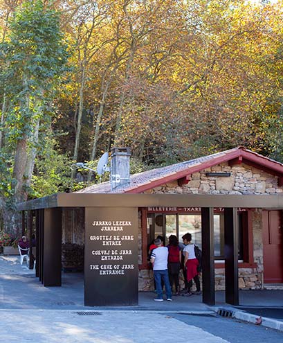 Reception of the caves of Sare