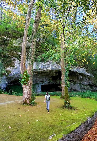 Le porche des Grottes de Sare - Sarako Lezeak